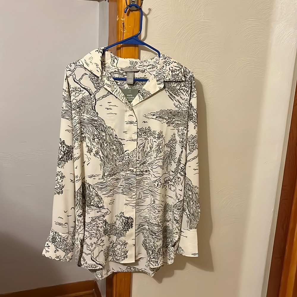 H&M black and white Collared long Sleeve